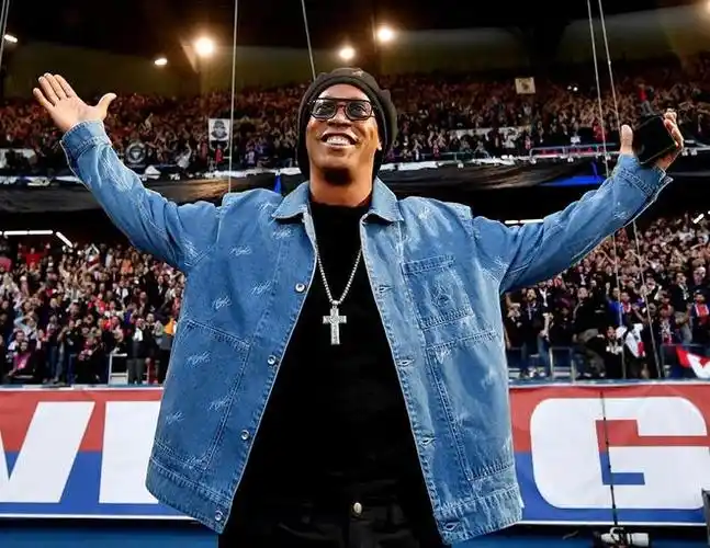 小摩托因为 小摩托因为