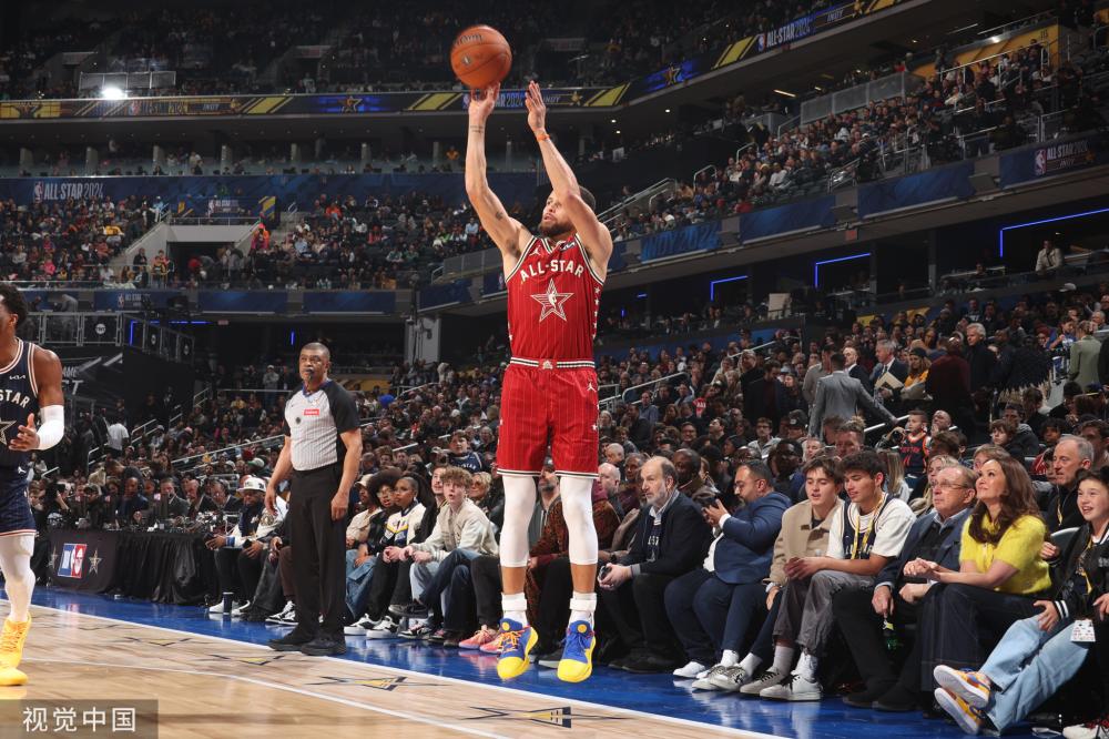 展现出令人 展现出令人